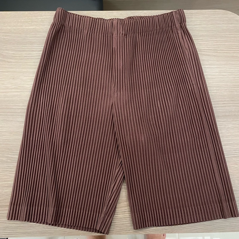 Homme Plisse 及膝短褲-0