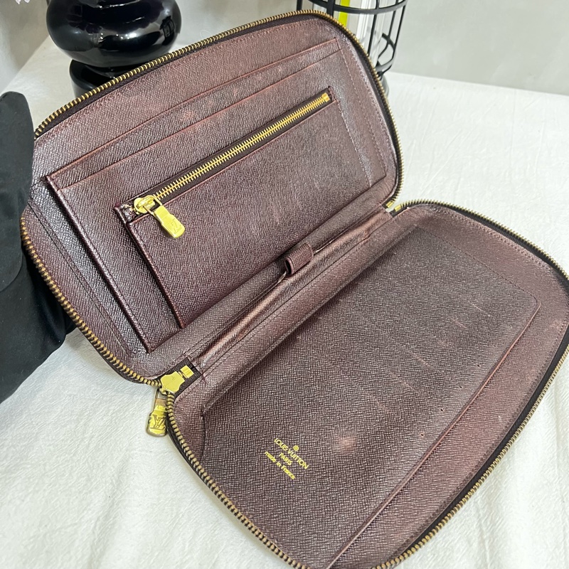 Louis Vuitton 皮革拉鍊手拿包-8