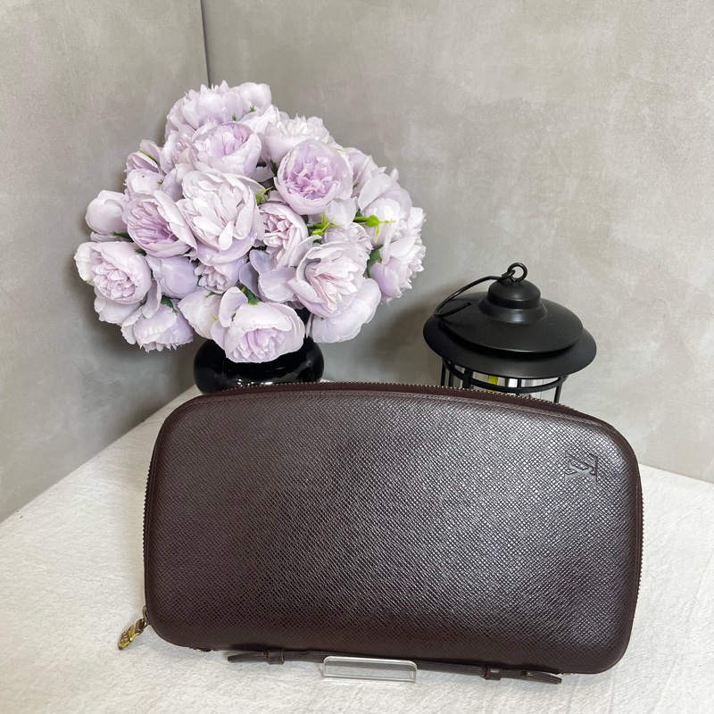 Louis Vuitton 皮革拉鍊手拿包-18