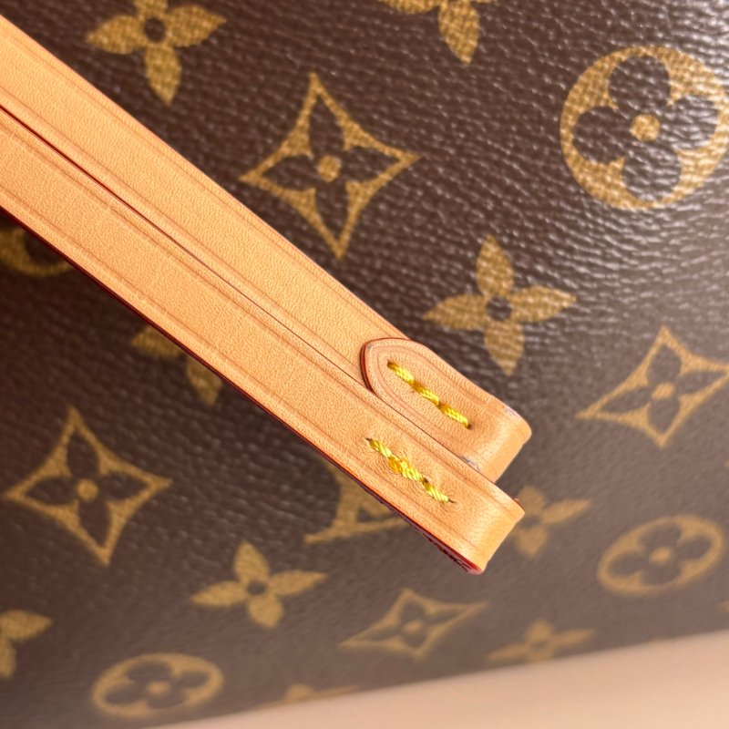 ::LOUIS VUITTON:: LV M46197 CarryAll MM Monogram 肩背包-2