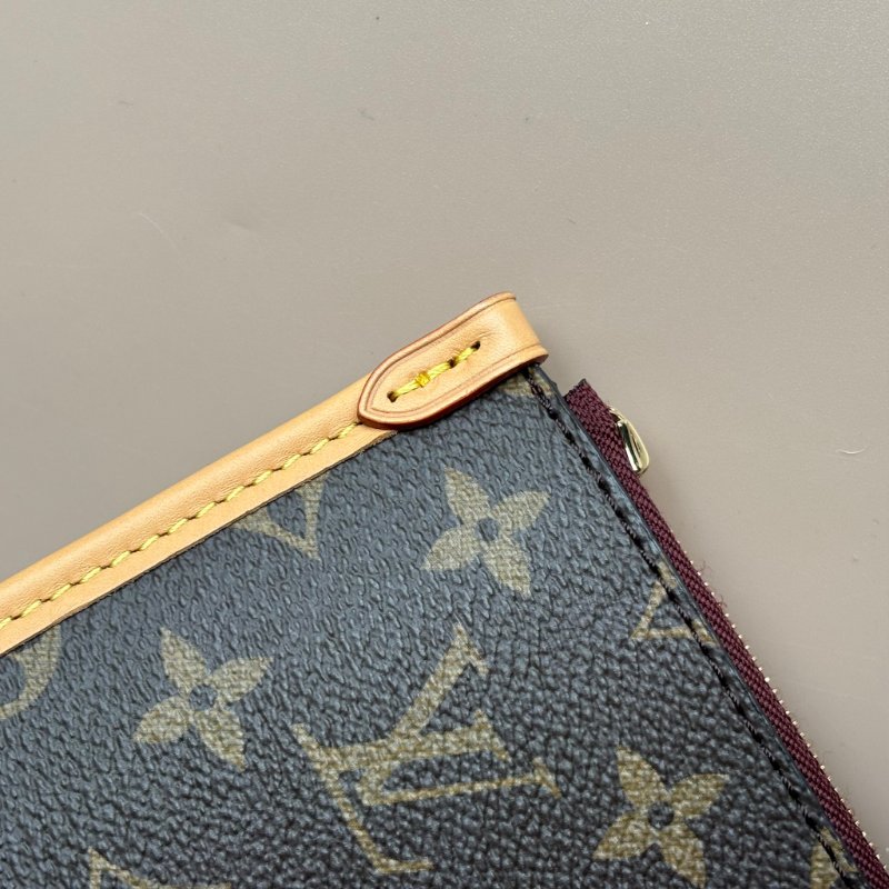 ::LOUIS VUITTON:: LV M46197 CarryAll MM Monogram 肩背包-18