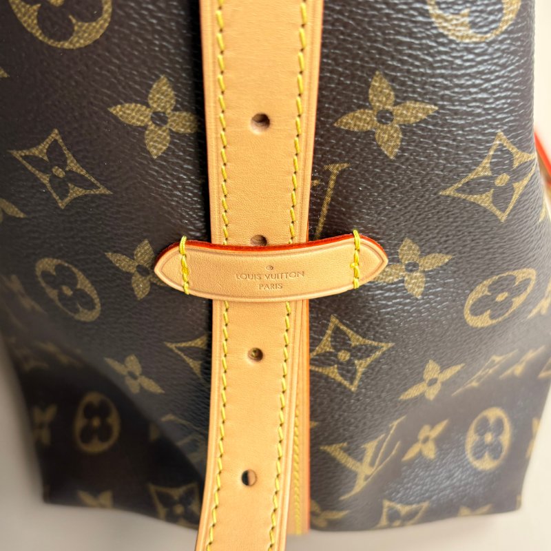 ::LOUIS VUITTON:: LV M46197 CarryAll MM Monogram 肩背包-29