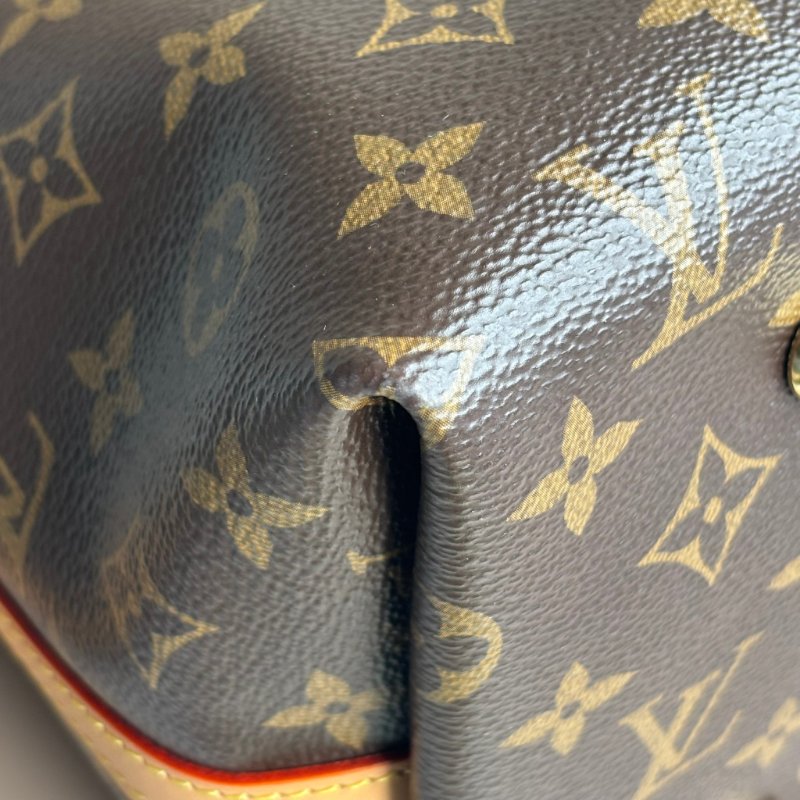 ::LOUIS VUITTON:: LV M46197 CarryAll MM Monogram 肩背包-32