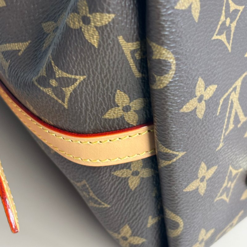 ::LOUIS VUITTON:: LV M46197 CarryAll MM Monogram 肩背包-37