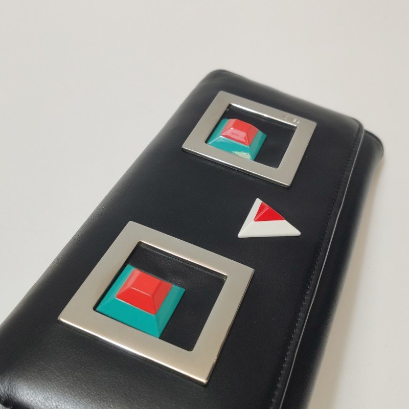 Fendi 牛皮 鉚釘 裝飾 字母 logo 斜背包 單肩包-13
