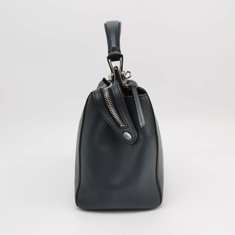 Fendi Dotcom 牛皮 純色 錐形 螺柱 子母包 單肩包-4