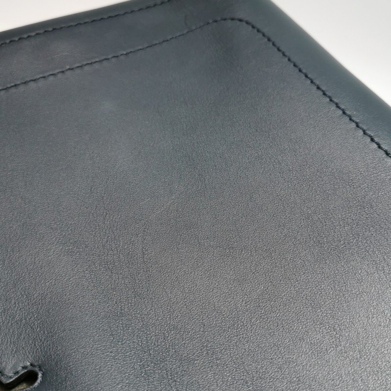 Fendi Dotcom 牛皮 純色 錐形 螺柱 子母包 單肩包-17