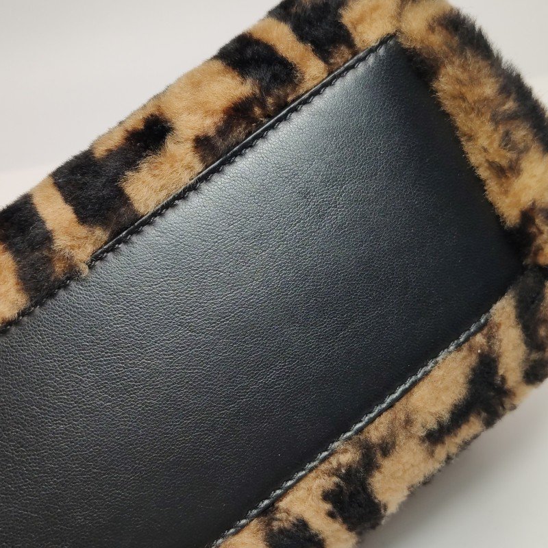 Fendi Peekaboo 躲貓貓 迷你 羊皮 雙F 老花 扭鎖 斜 斜背包 肩背包-17