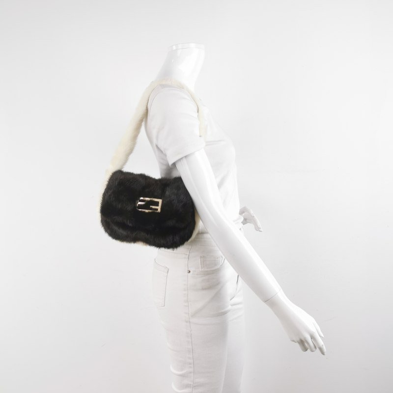 Fendi Baguette 法國包 毛絨 雙F扣環 單肩包-1