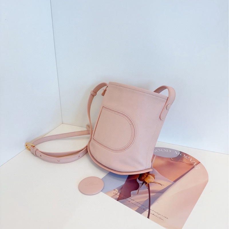 Delvaux 德爾沃 裸粉色 牛皮 Pin Toy mini 水桶包 約22*20*10-2