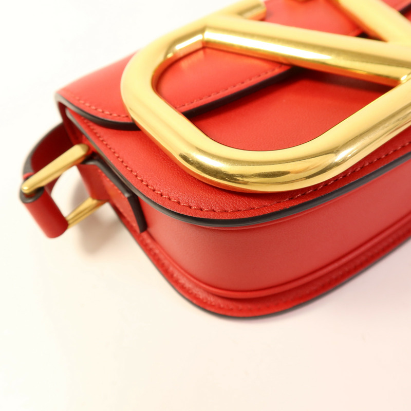 Valentino 皮革Supervee Shoulder Bag金扣肩背袋-9