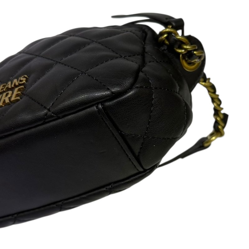 【美收精品】VERSACE 黑色金鍊肩背包 3-804-7
