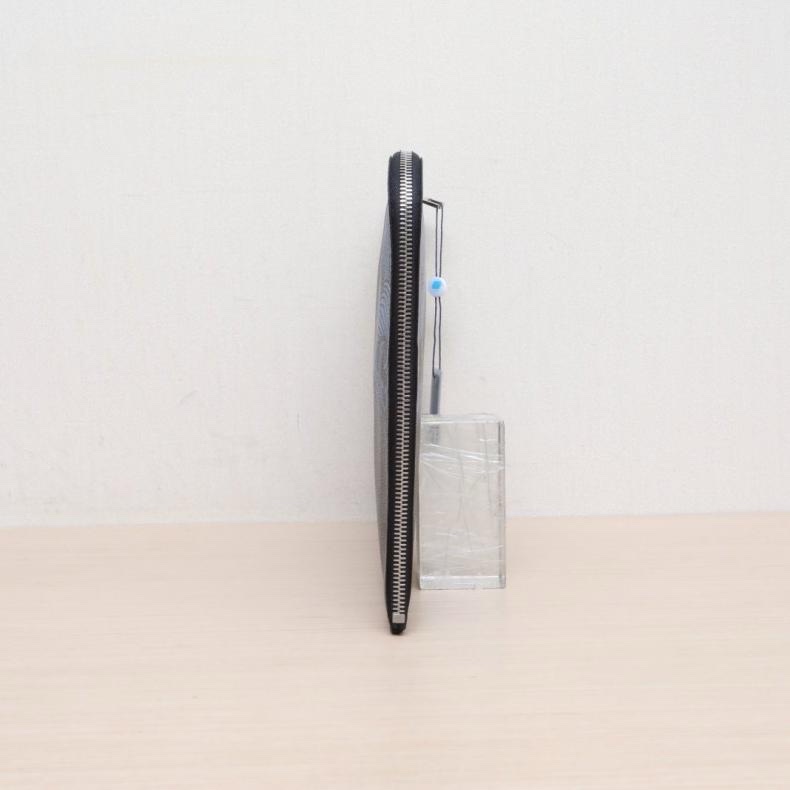 LOUIS VUITTON(路易威登) 黑棋格 PVC 2016 黑棋盤格 繩結印花 手拿包-1