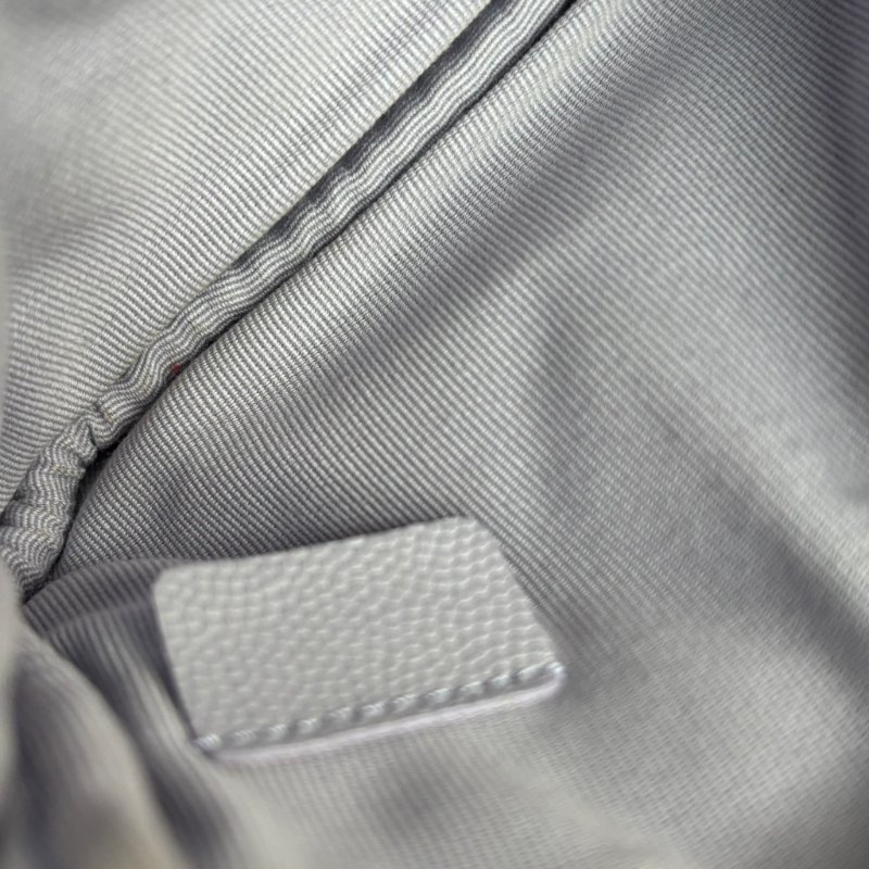 ::CHANEL:: 銀雙C淡紫色一字拉鍊零錢包 卡包 經典菱格 錢包-11