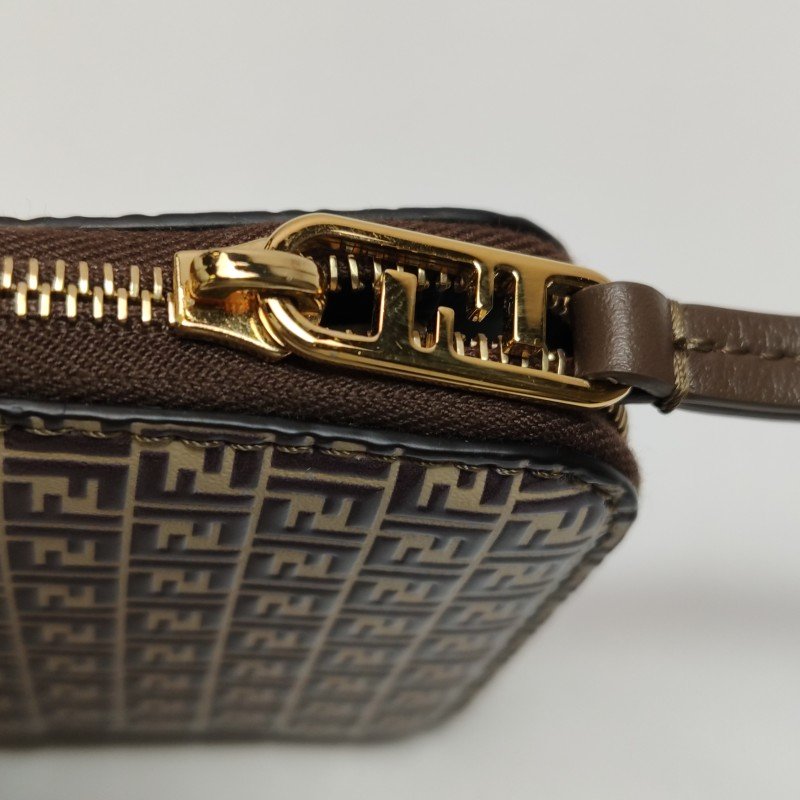 Fendi 牛皮 雙F 老花 零錢包-9