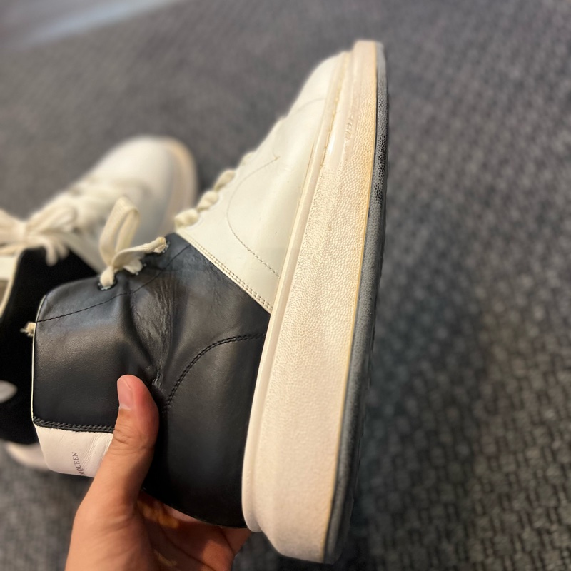 歐洲購回 McQueen高筒厚底鞋 歐碼42  正常使用痕跡 原價27800  #割愛6880 #隨便穿不心疼  高調繞道-3