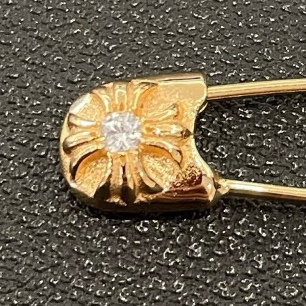 Chrome Hearts 22K 白鑽別針-7