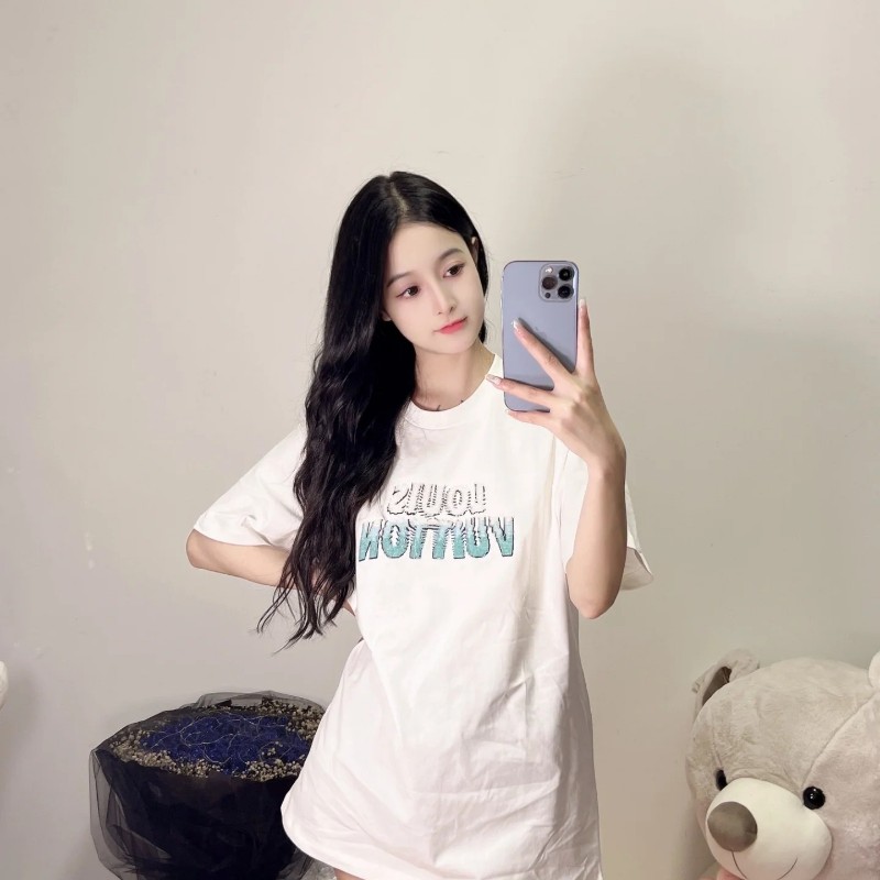莉亞精品♡LV 白色字母串珠圓領短袖 XL 二手美品-4
