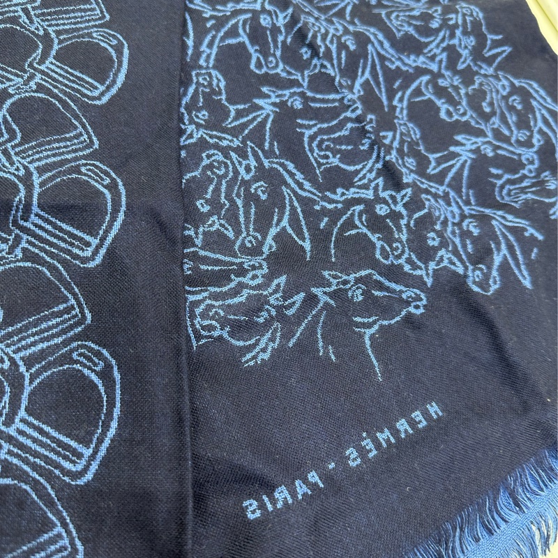 HERMES愛馬仕 Tissee Reversible Horse Mix 舒適保暖 絨線圍巾 藍色-4