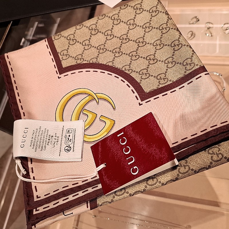 Gucci 日本限定 樋口裕子限定真絲絲巾-8