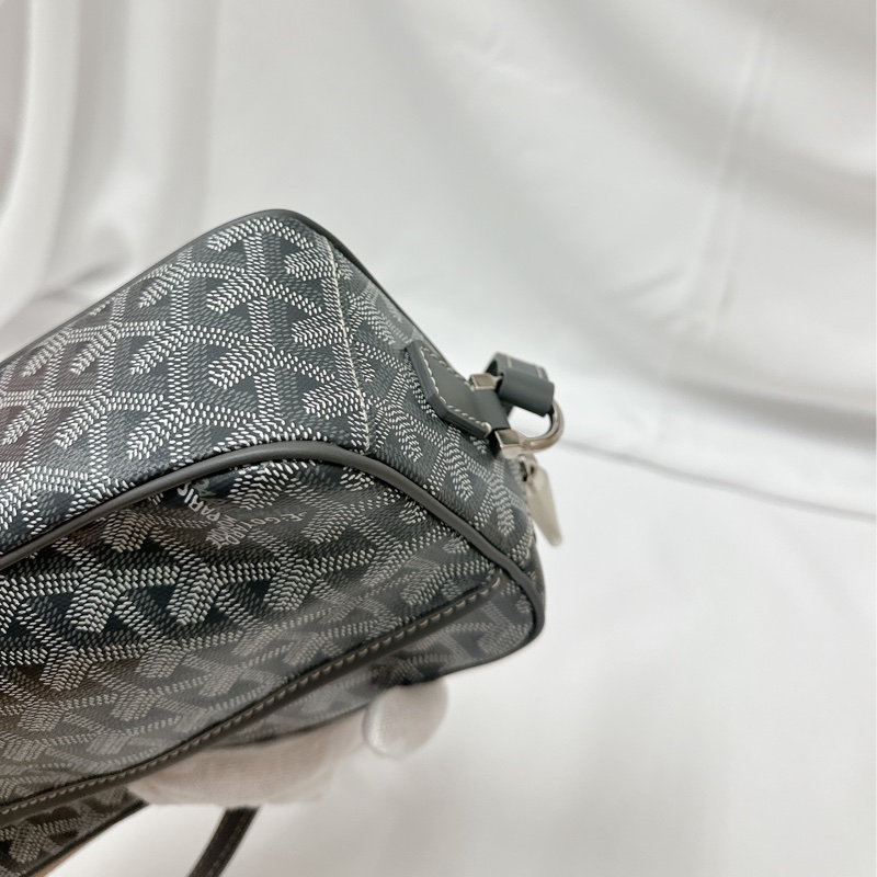 莉亞精品♡ Goyard相機包灰色 全新品-9