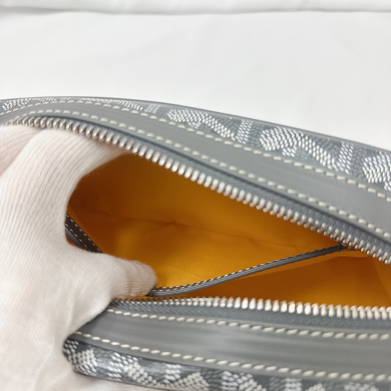 莉亞精品♡ Goyard相機包灰色 全新品-13