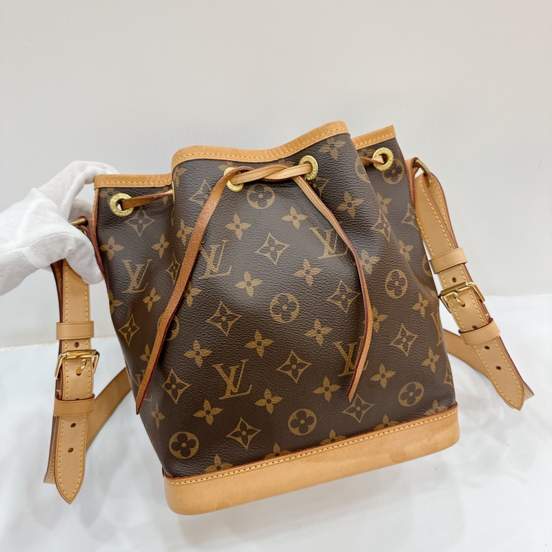 莉亞精品♡ LV 老花抽繩水桶包 二手美包-2