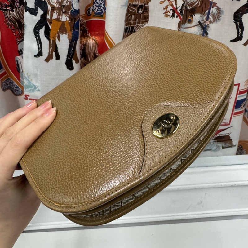 Christian Dior 馬鞍形小袋子 腋下包 斜背包 卡其色 真皮 駝色-9