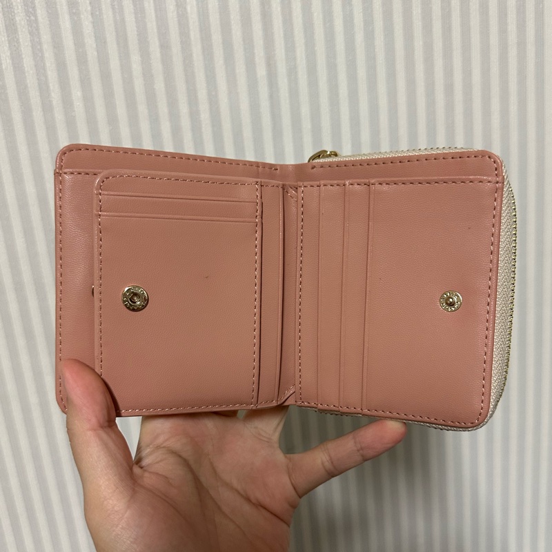 CHARLES & KEITH 粉色短夾-4