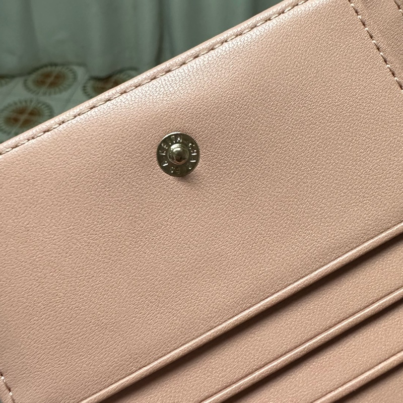 CHARLES & KEITH 粉色短夾-7