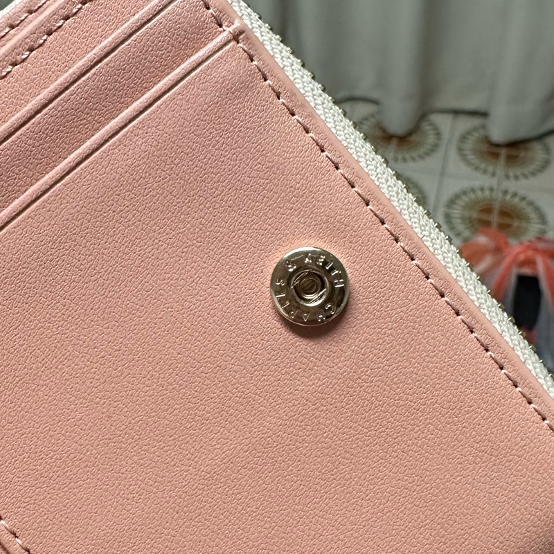 CHARLES & KEITH 粉色短夾-8