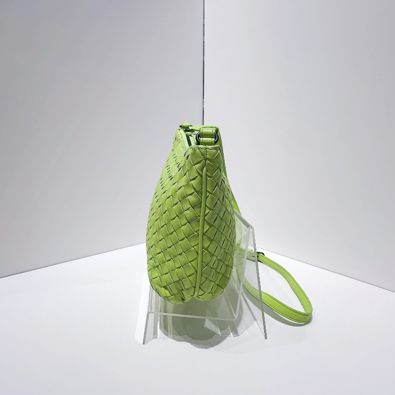 BV /葆蝶家 經典編織馬鞍包 奇異果綠 肩背包 斜背包-4