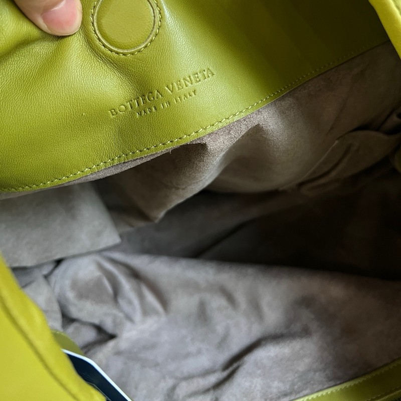 葆蝶家/Bottega Veneta牛油果色雙肩帶和尚包 肩背包-7