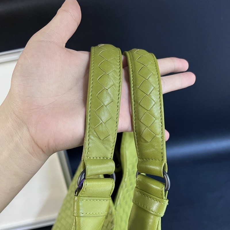 葆蝶家/Bottega Veneta牛油果色雙肩帶和尚包 肩背包-8