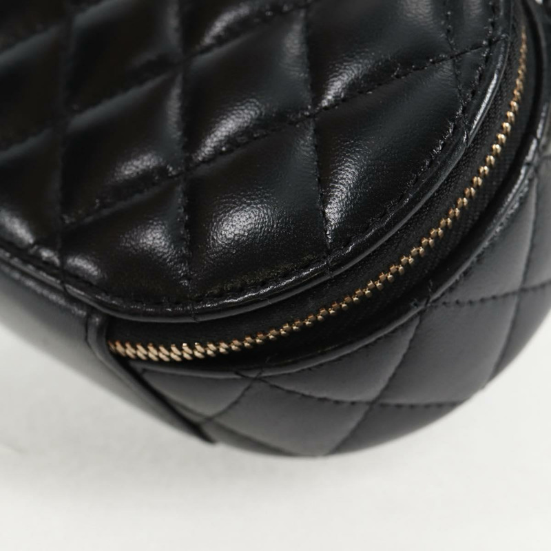 【日本直送】香奈兒 (CHANEL) 絎縫羊皮黑色金色雙C標誌手拿包 Auth 132970M-13