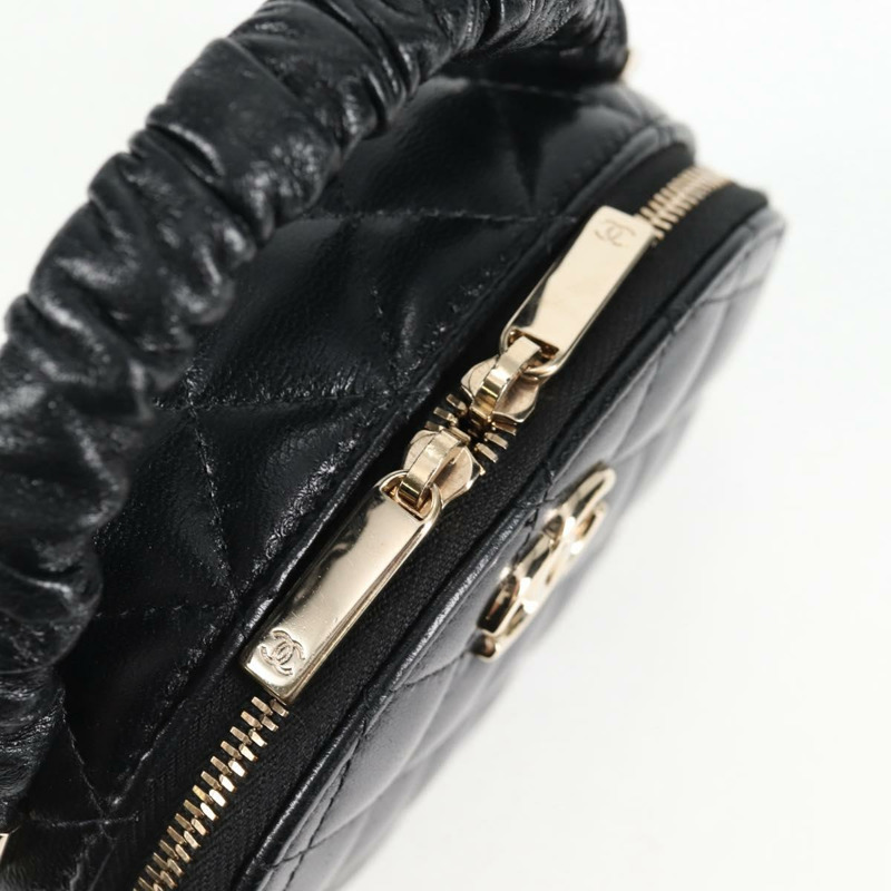 【日本直送】香奈兒 (CHANEL) 絎縫羊皮黑色金色雙C標誌手拿包 Auth 132970M-18