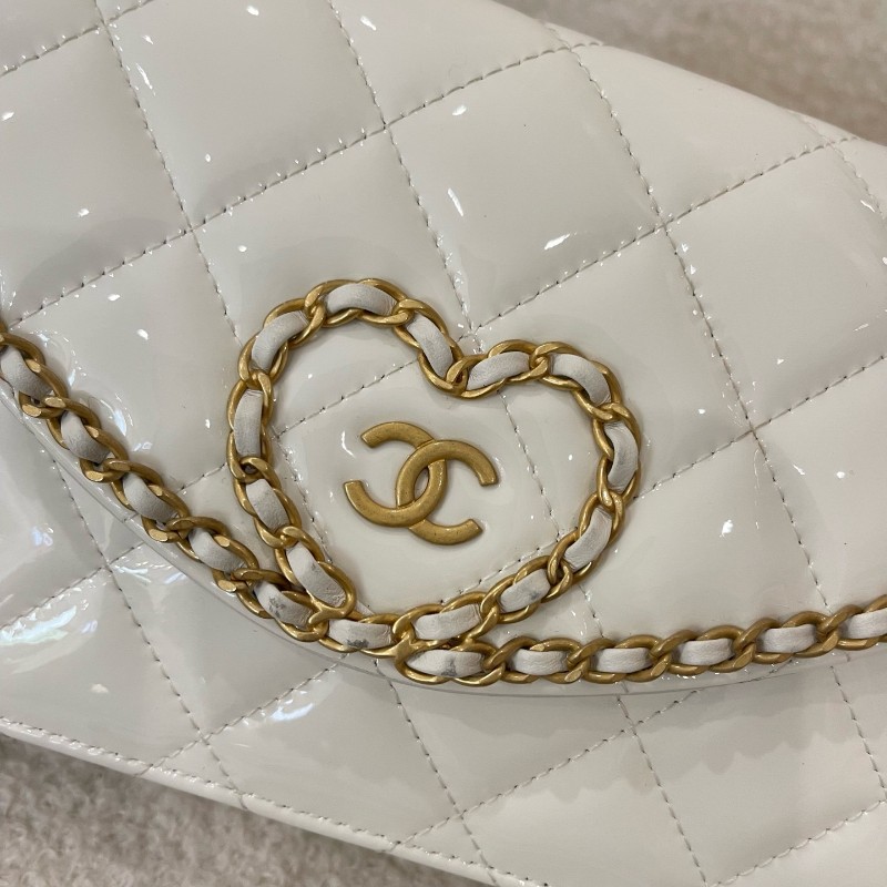 CHANEL香奈兒 24A 金扣菱格皮穿鏈鏈條 小牛漆皮 斜挎錢包 女款 白色-4