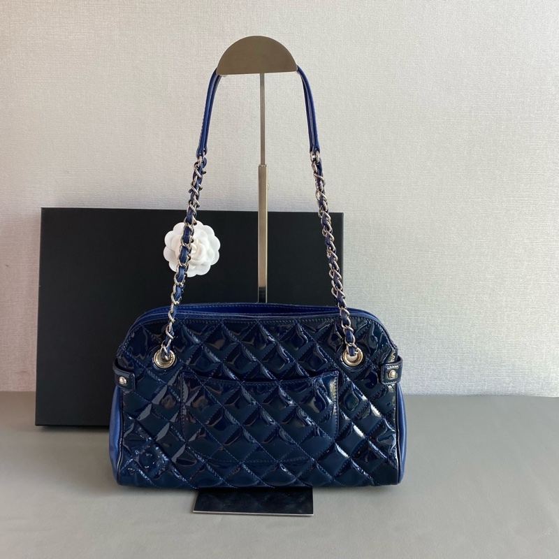 Chanel 海軍藍保齡球包-5