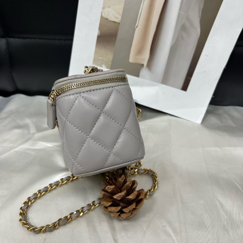 Chanel香奈兒 灰色小羊皮金球 方盒子 化妝包 斜背包 肩背包 22年 晶片款-2