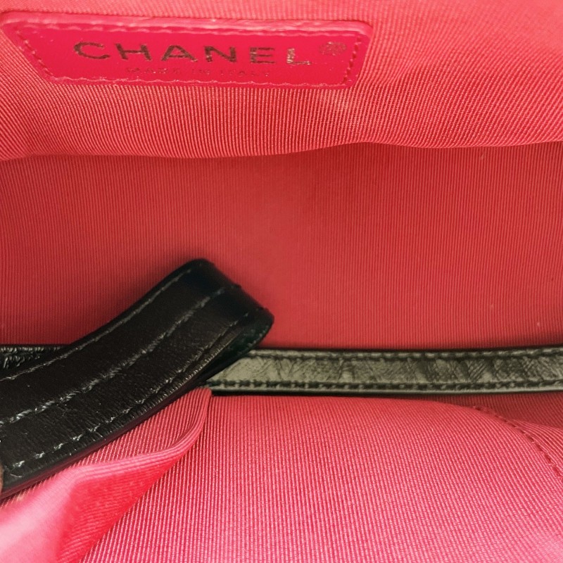 Chanel香奈兒 黑白熊貓流浪包小號 28開 肩背包 斜背包-4
