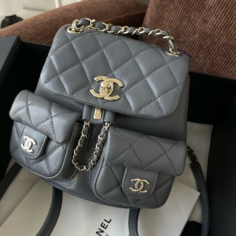 chanel/香奈兒 24A  雙肩包 灰色荔枝牛 17*17*9-0