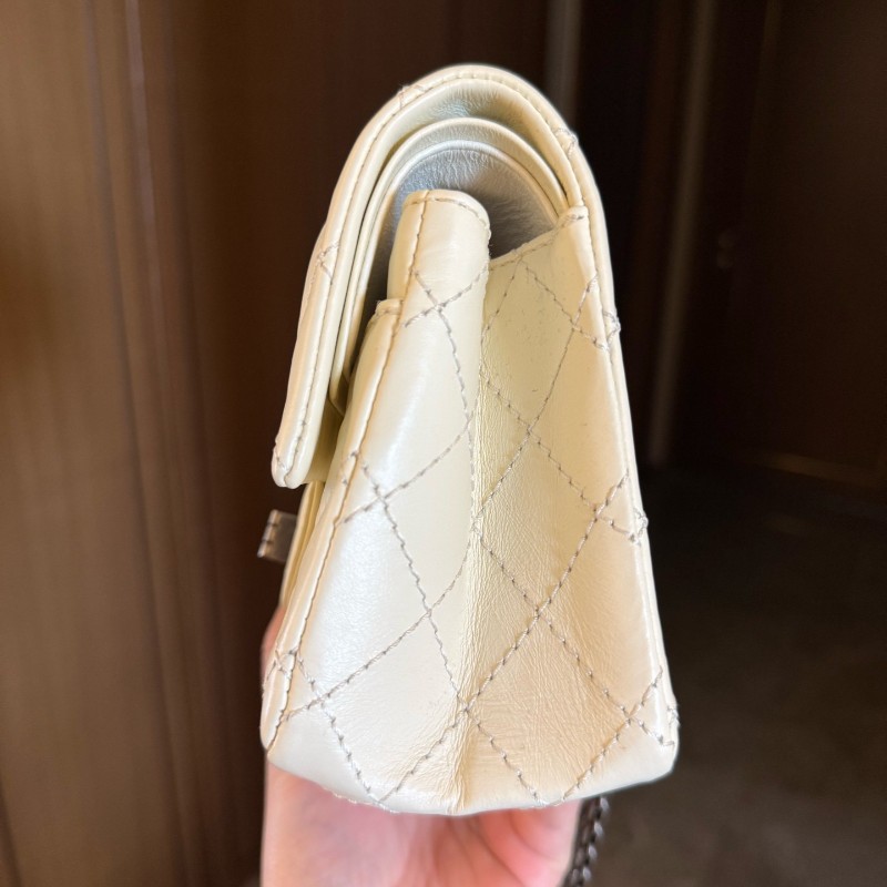 Chanel香奈兒 2.55 大mini 白色肩背包 斜背包-3