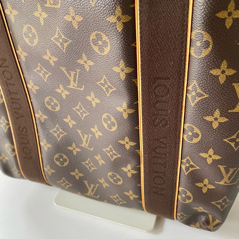 LV Monogram Cabas Beaubourg 老花金扣肩背袋M53013｜PopChill 拍拍圈