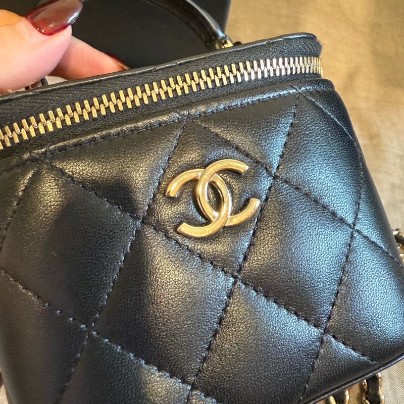 Chanel小盒子 羊皮金扣-6