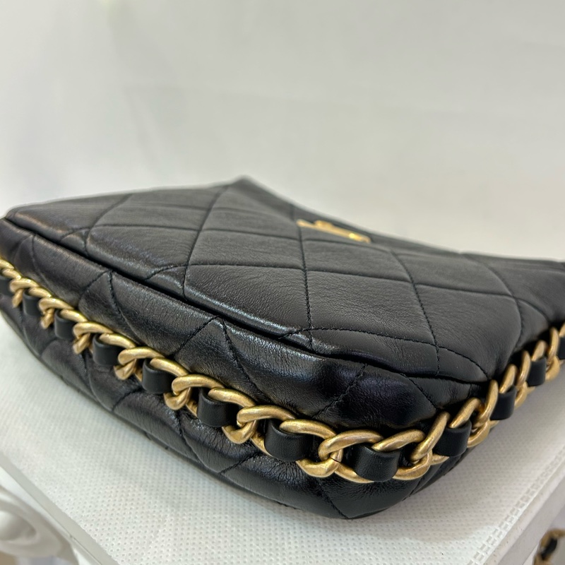 CHANEL黑羊皮金釦HOBO BAG-5
