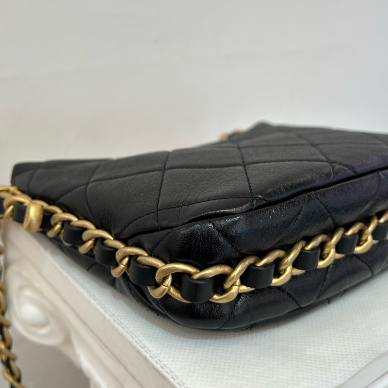 CHANEL黑羊皮金釦HOBO BAG-6
