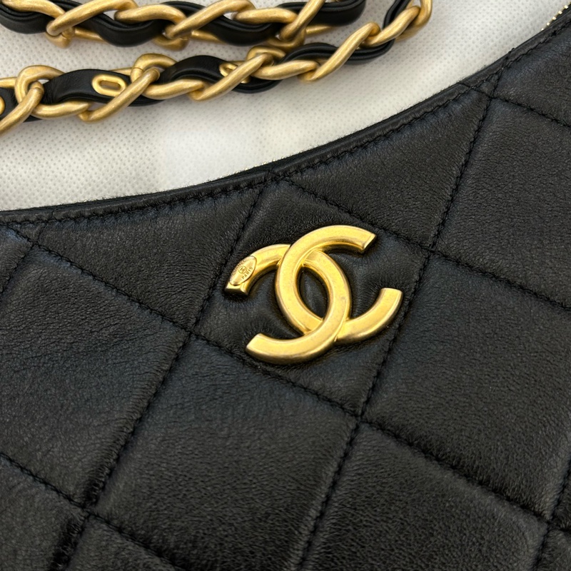 CHANEL黑羊皮金釦HOBO BAG-7