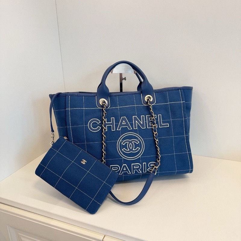 Chanel 23C tote-8