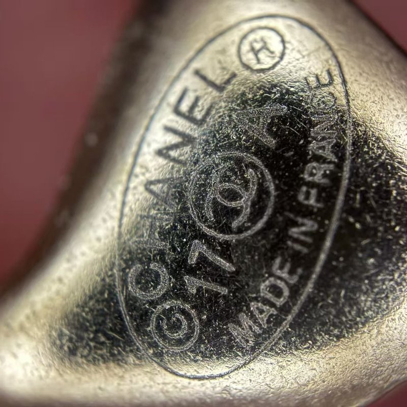 CHANEL 金屬雙C LOGO 金色頸鍊-3