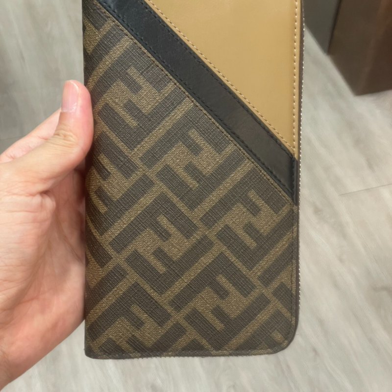 FENDI 拉鍊 長夾/皮夾 9成新-12